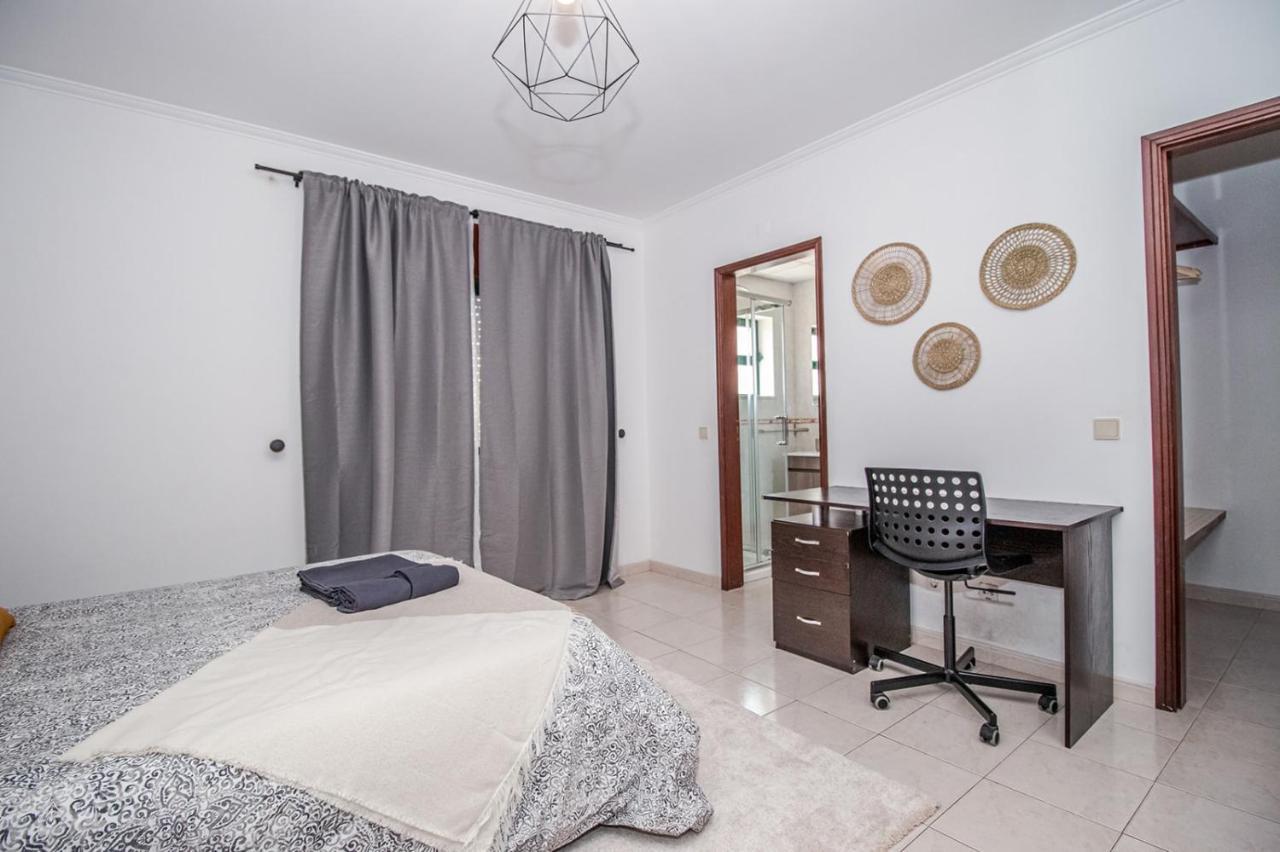 Charming Private Rooms In An Apartment A2 Penha - Distrito de Faro Exterior foto