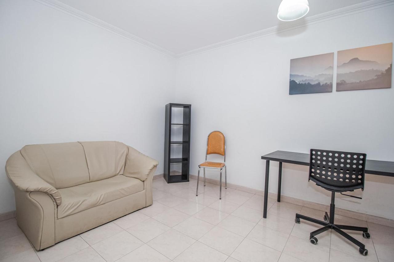 Charming Private Rooms In An Apartment A2 Penha - Distrito de Faro Exterior foto
